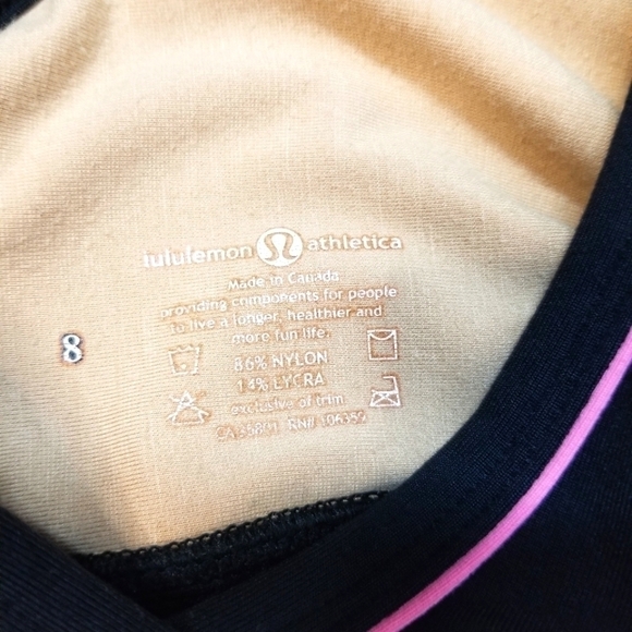 LULULEMON Sports Bra Racerback Black with Pink Trim - Picture 4 of 4